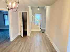 featured image of 103 N Walnut St