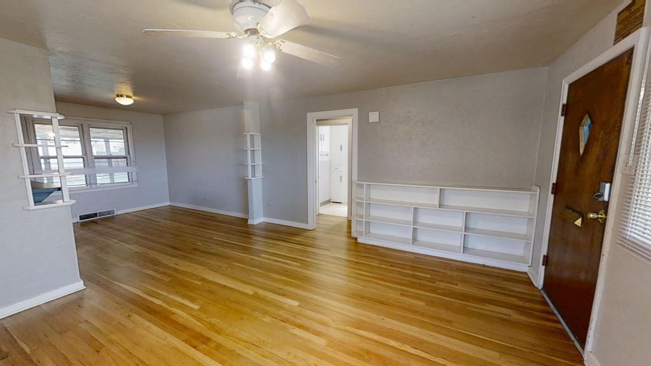 2118 Baseline Rd - Photo 2 of 14