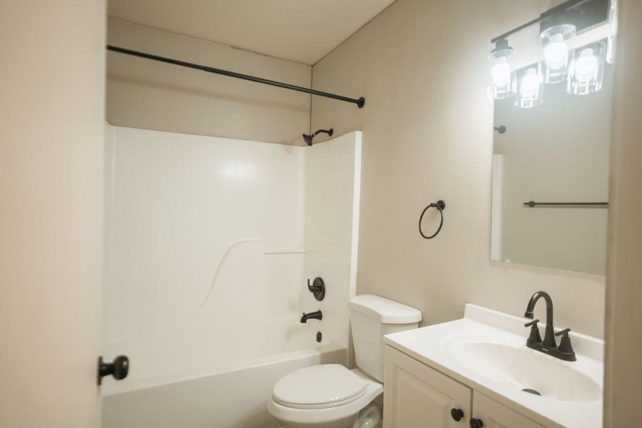 2738 E Conquest St - Photo 3 of 23