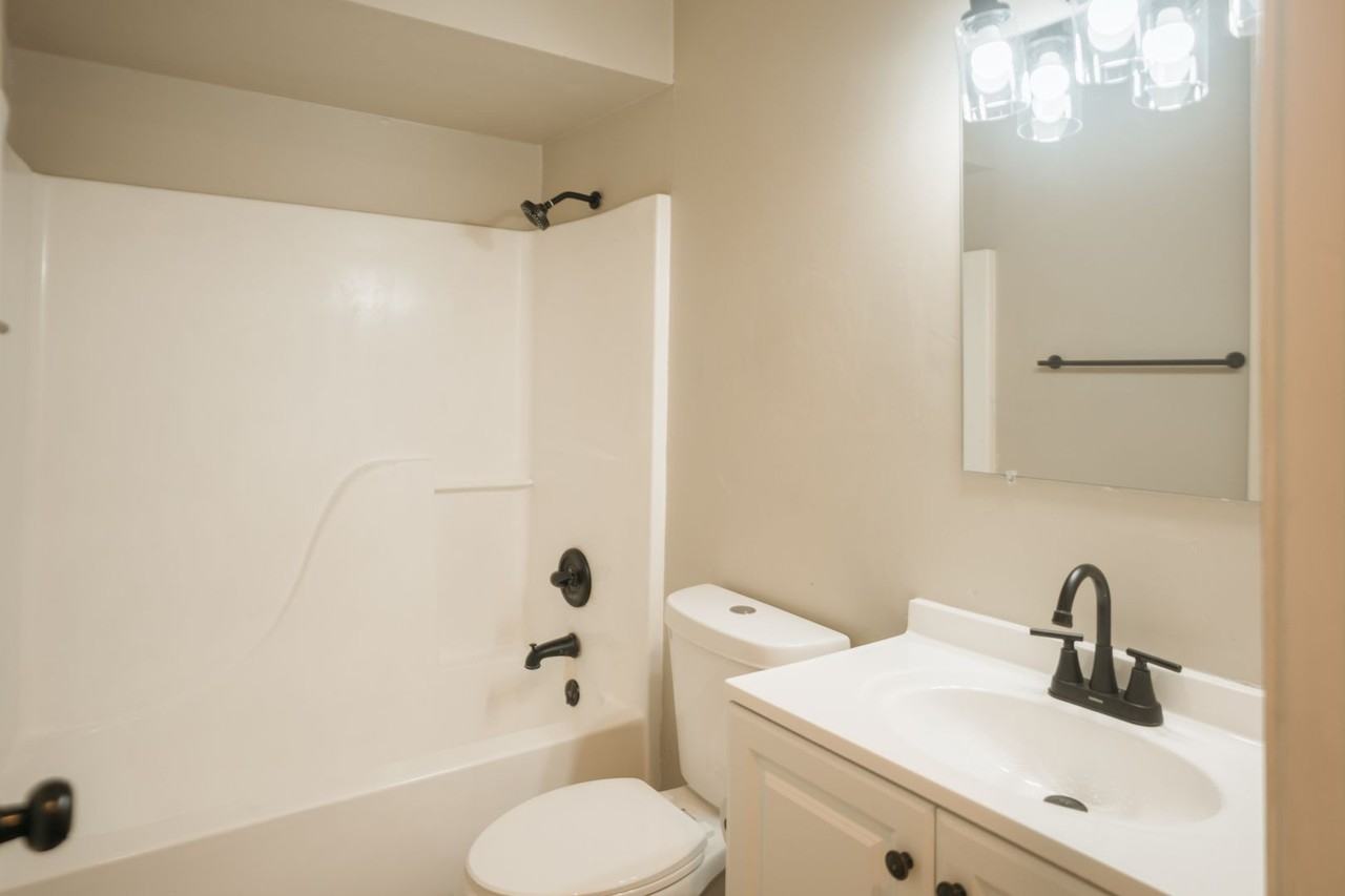 2738 E Conquest St - Photo 7 of 23