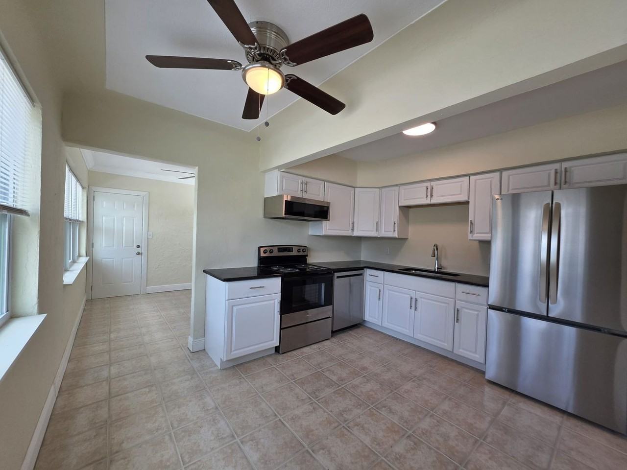 4100 18th Ave S - Photo 5 of 23