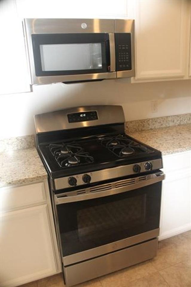 7111 W Jadewood Ln - Photo 6 of 50