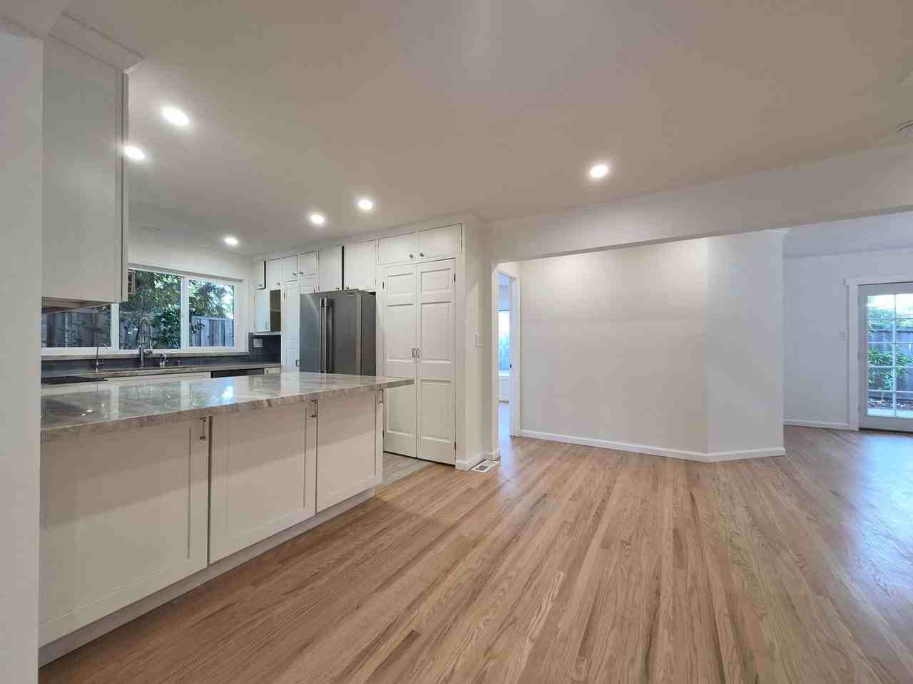 1390 Harker Ave - Photo 4 of 27