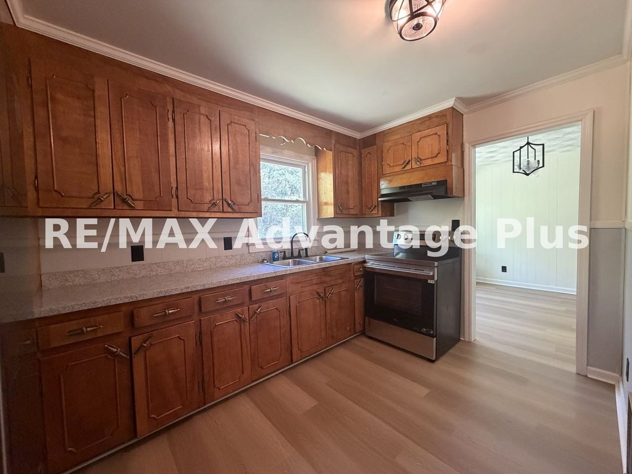 4928 Dixie Hill Rd - Photo 2 of 17