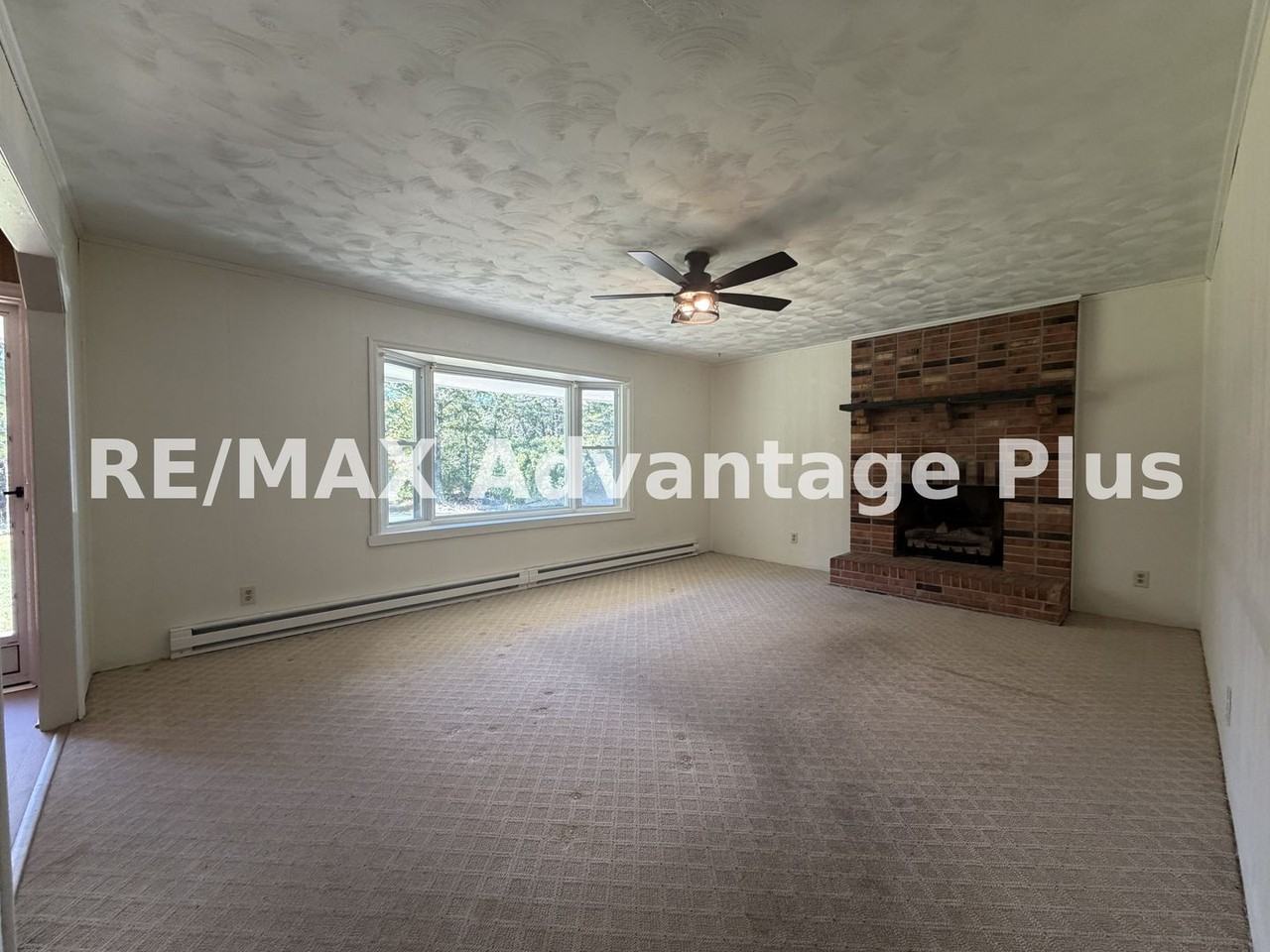 4928 Dixie Hill Rd - Photo 7 of 17