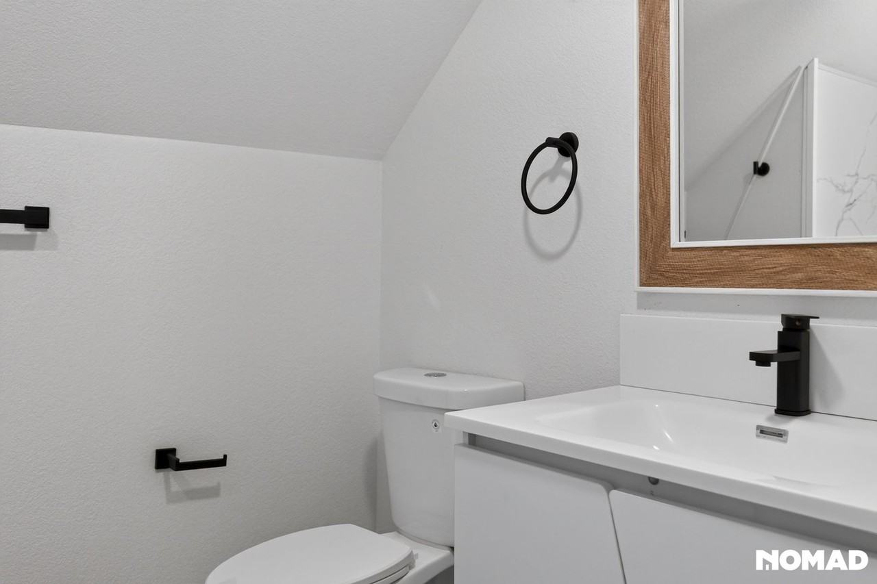 8 Charles St #B - Photo 7 of 22