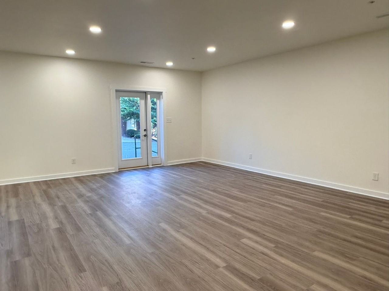 4831 Fountain View Way - Photo 3 of 19