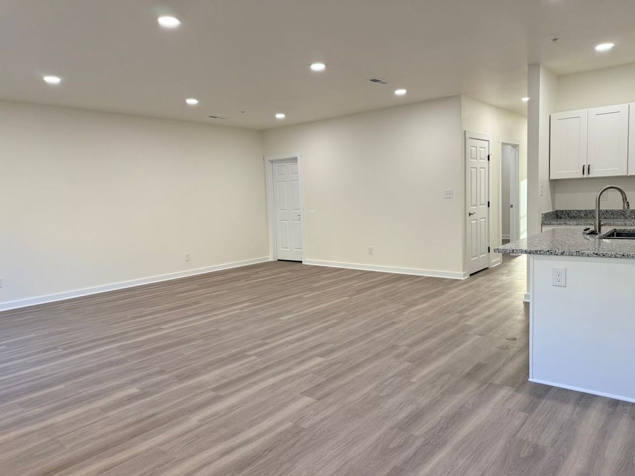 4831 Fountain View Way - Photo 4 of 19