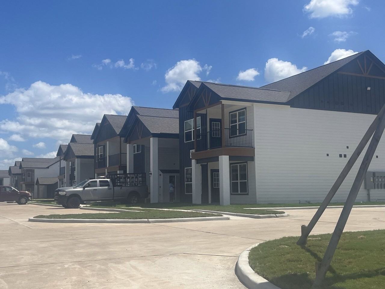 The Reserve at River Bend - Photo 7 of 37