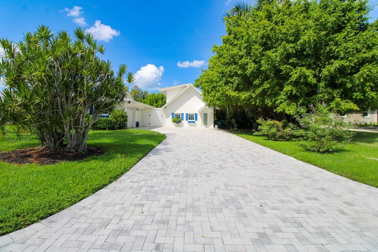 10805 Winterview Dr - Photo 6 of 50