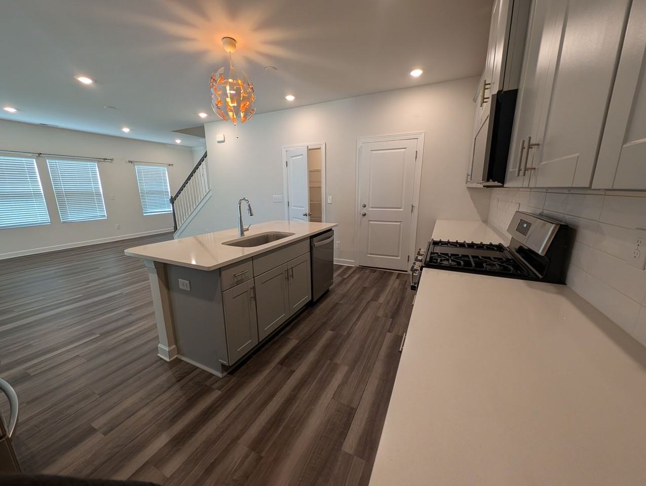 2716 Arbor Loop Dr - Photo 6 of 30