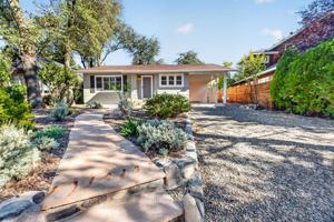 featured image of 708 Country Club Dr