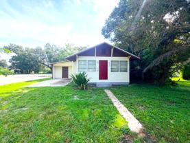 631 Oleander Ave - Photo 1 of 1