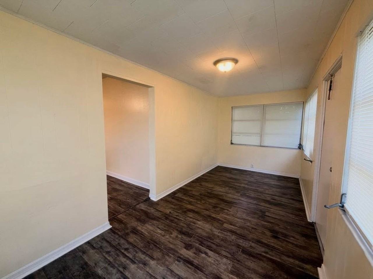 631 Oleander Ave - Photo 4 of 22