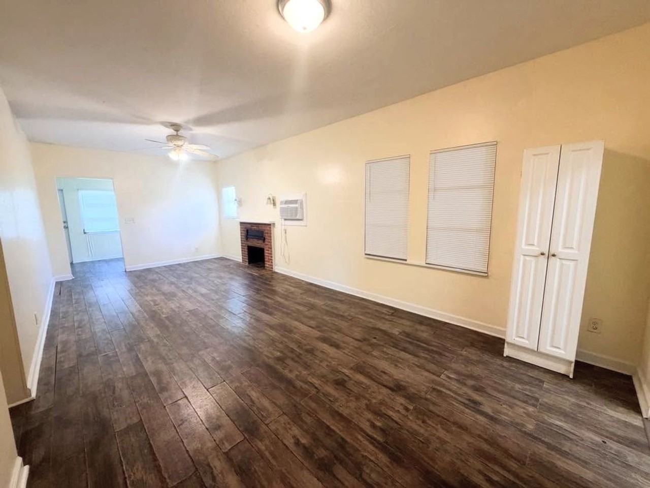 631 Oleander Ave - Photo 7 of 22