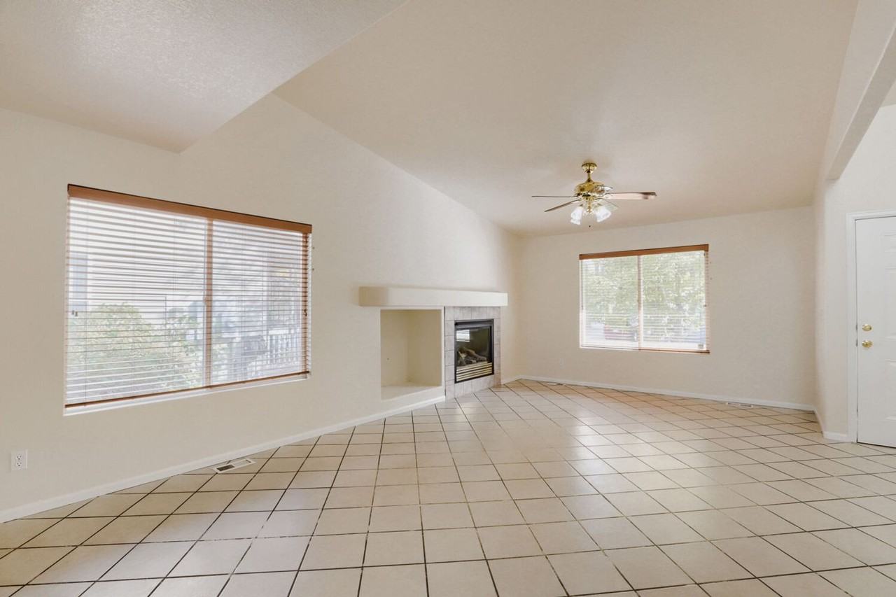 1346 Trail Ridge Rd - Photo 4 of 21