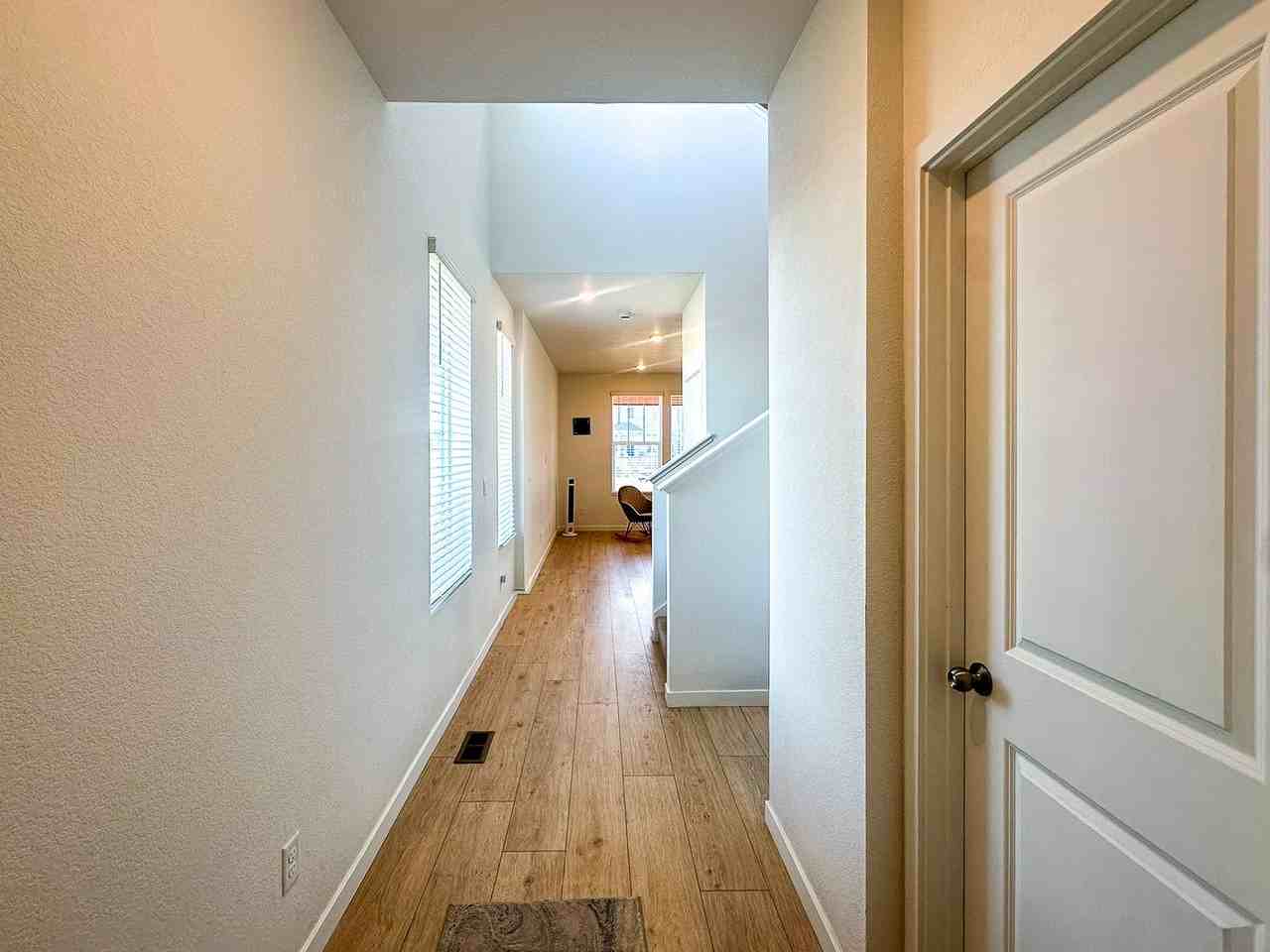 8974 Salmonberry Ct - Photo 5 of 45