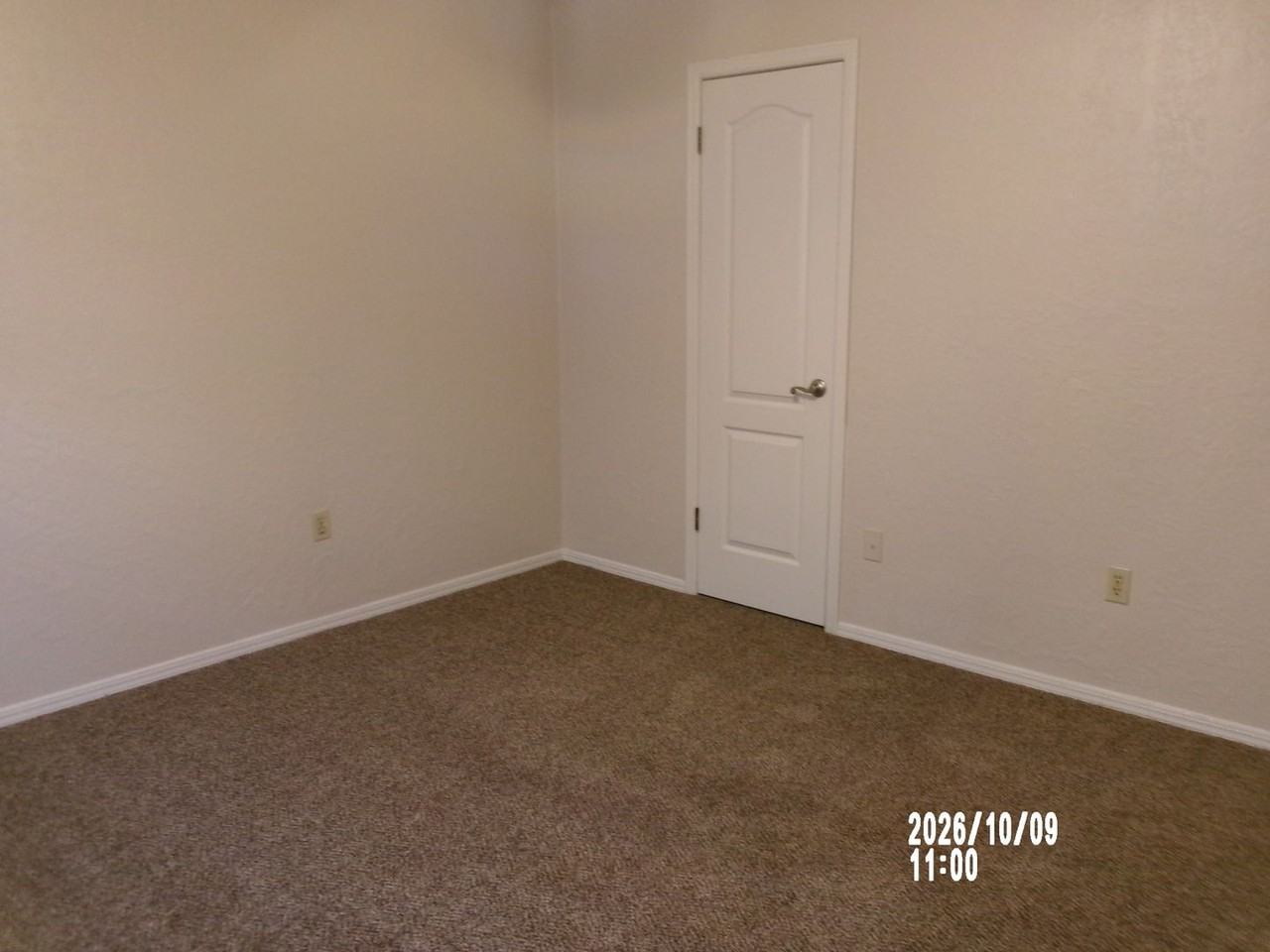 1420 Nw Hunter Rd - Photo 7 of 14