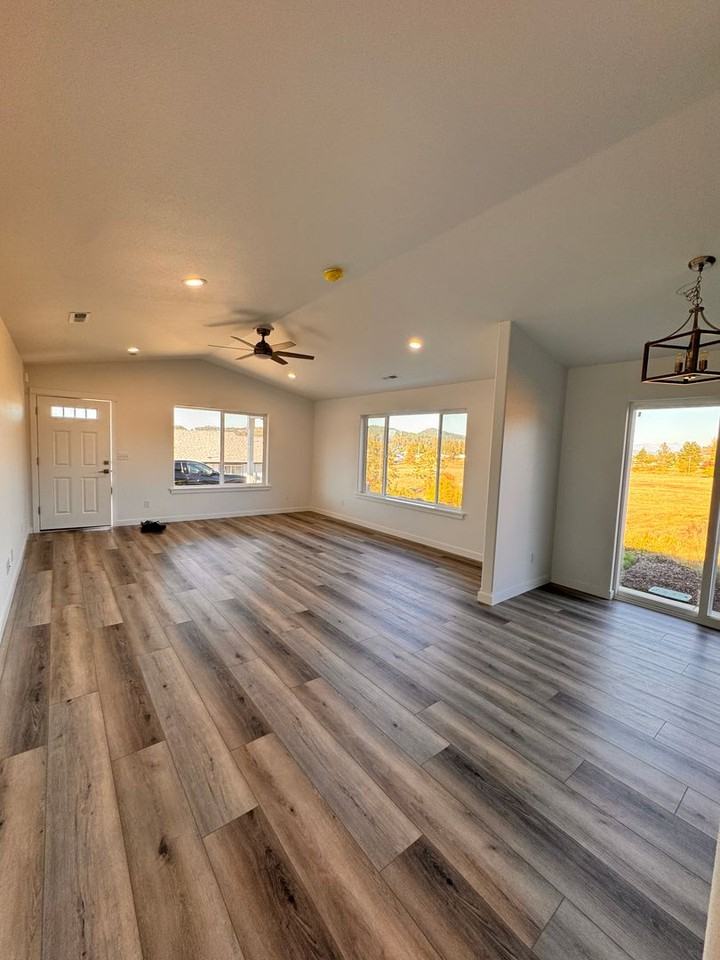 920 Fir Grove Ln - Photo 6 of 22