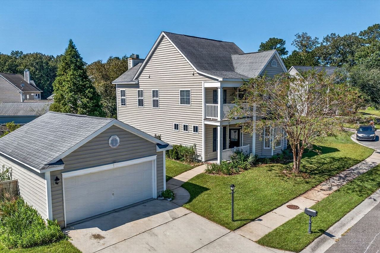 103 Cordoba Ct - Photo 3 of 42