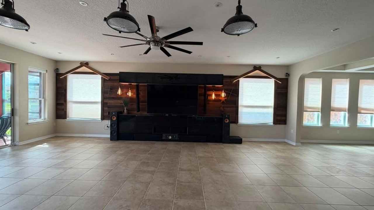 1205 Fountain Coin Loop - Photo 6 of 50