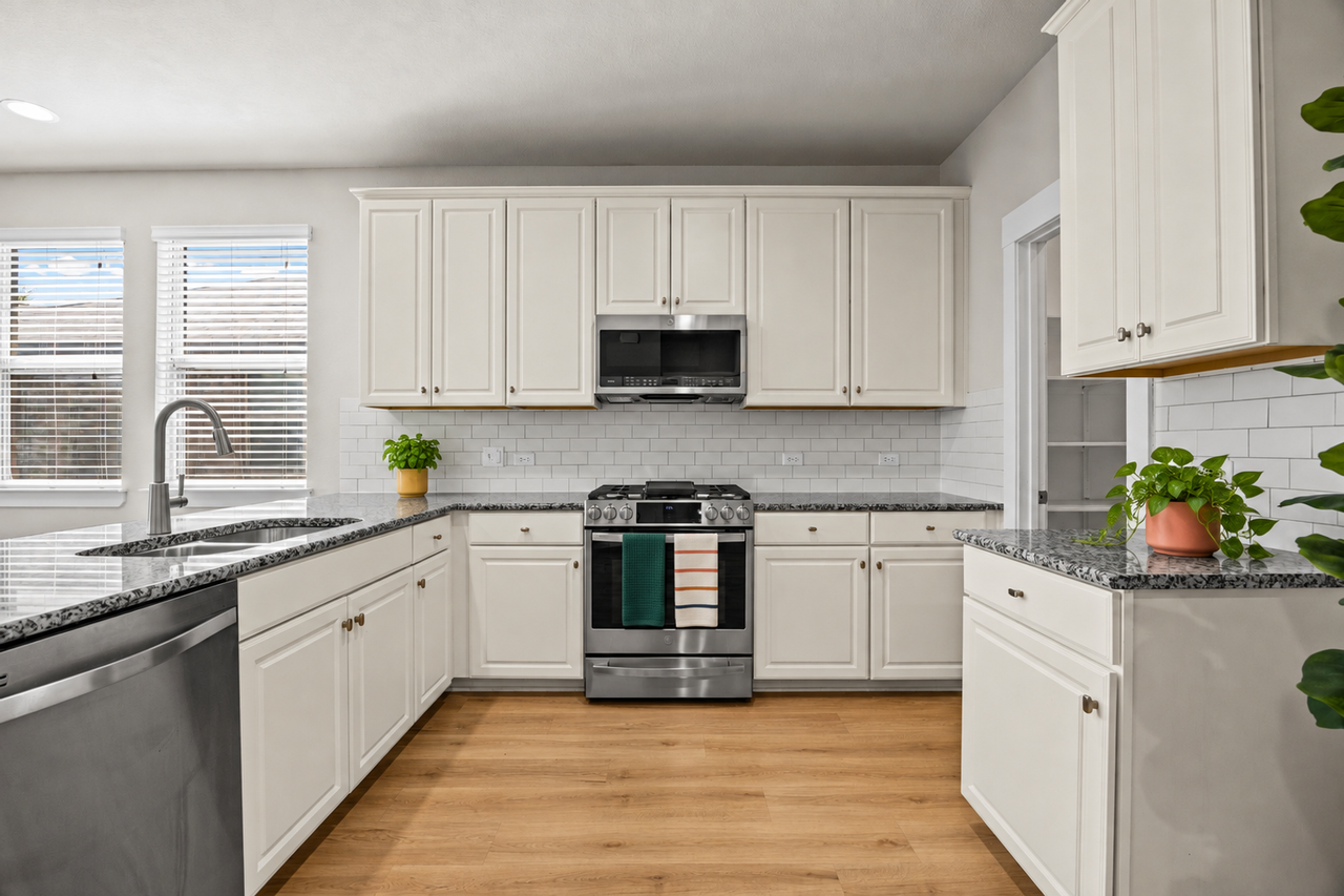 1516 William Bee Dr - Photo 4 of 50