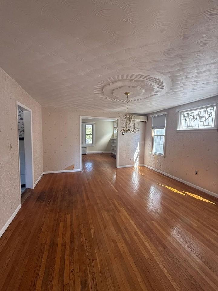 1420 College Ave - Photo 6 of 21