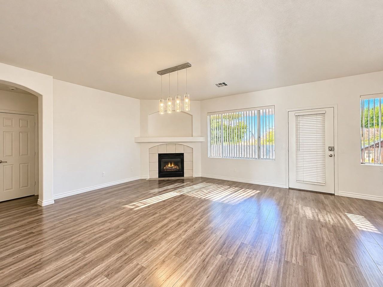 8024 Painted Clay Ave - Photo 6 of 32