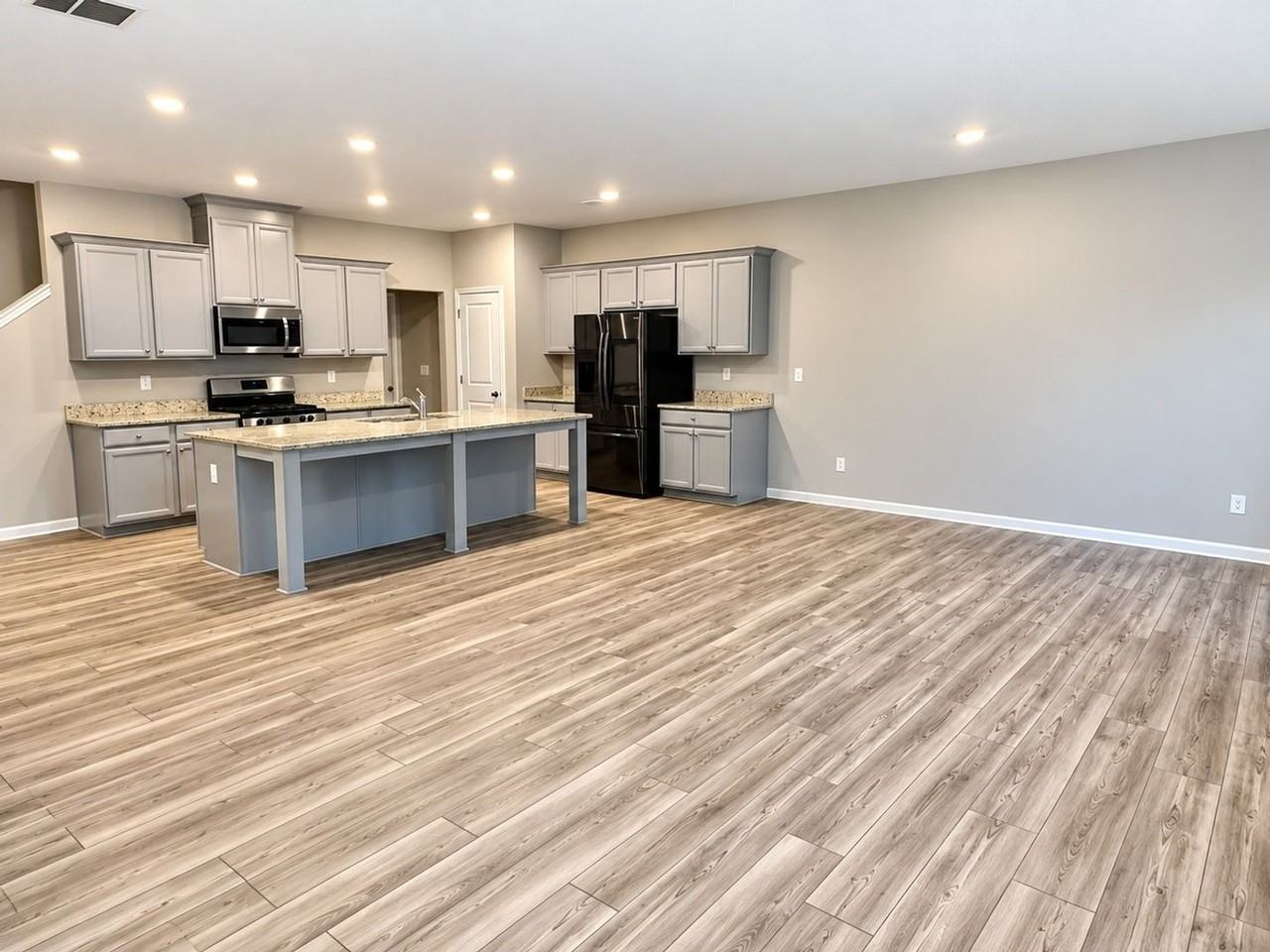 438 Bannon Way - Photo 4 of 21