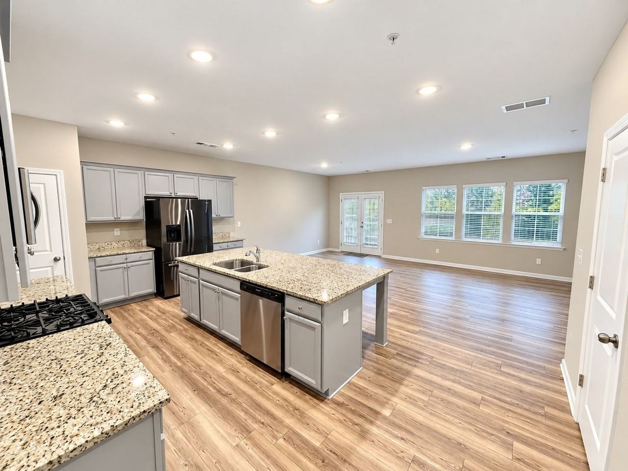 438 Bannon Way - Photo 7 of 21