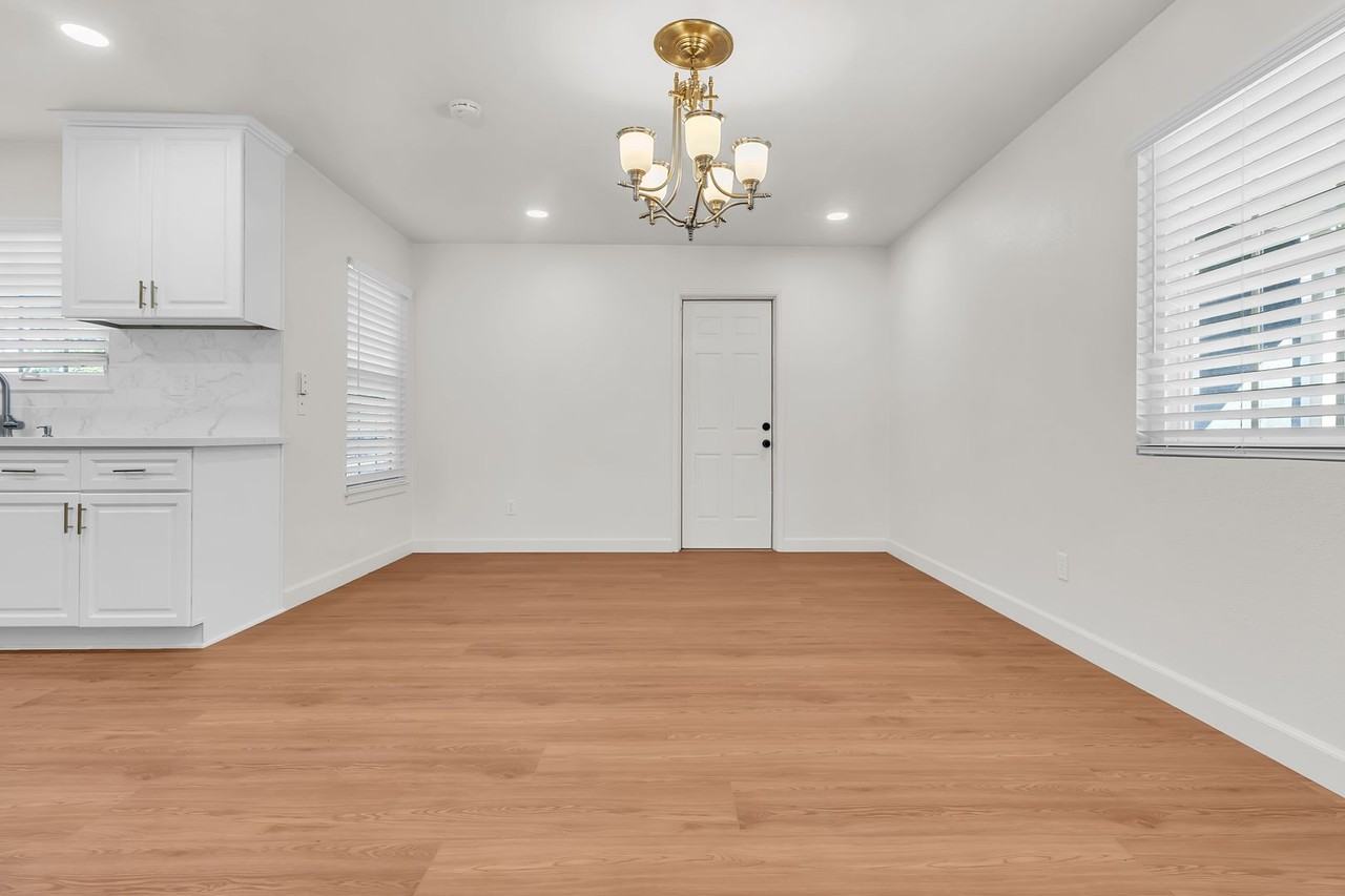 10740 Coloma St - Photo 7 of 26