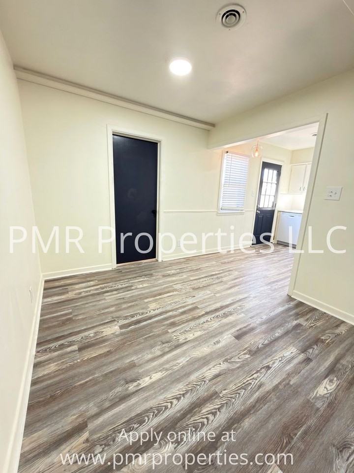 2406 Nw Lindy Ave - Photo 5 of 11