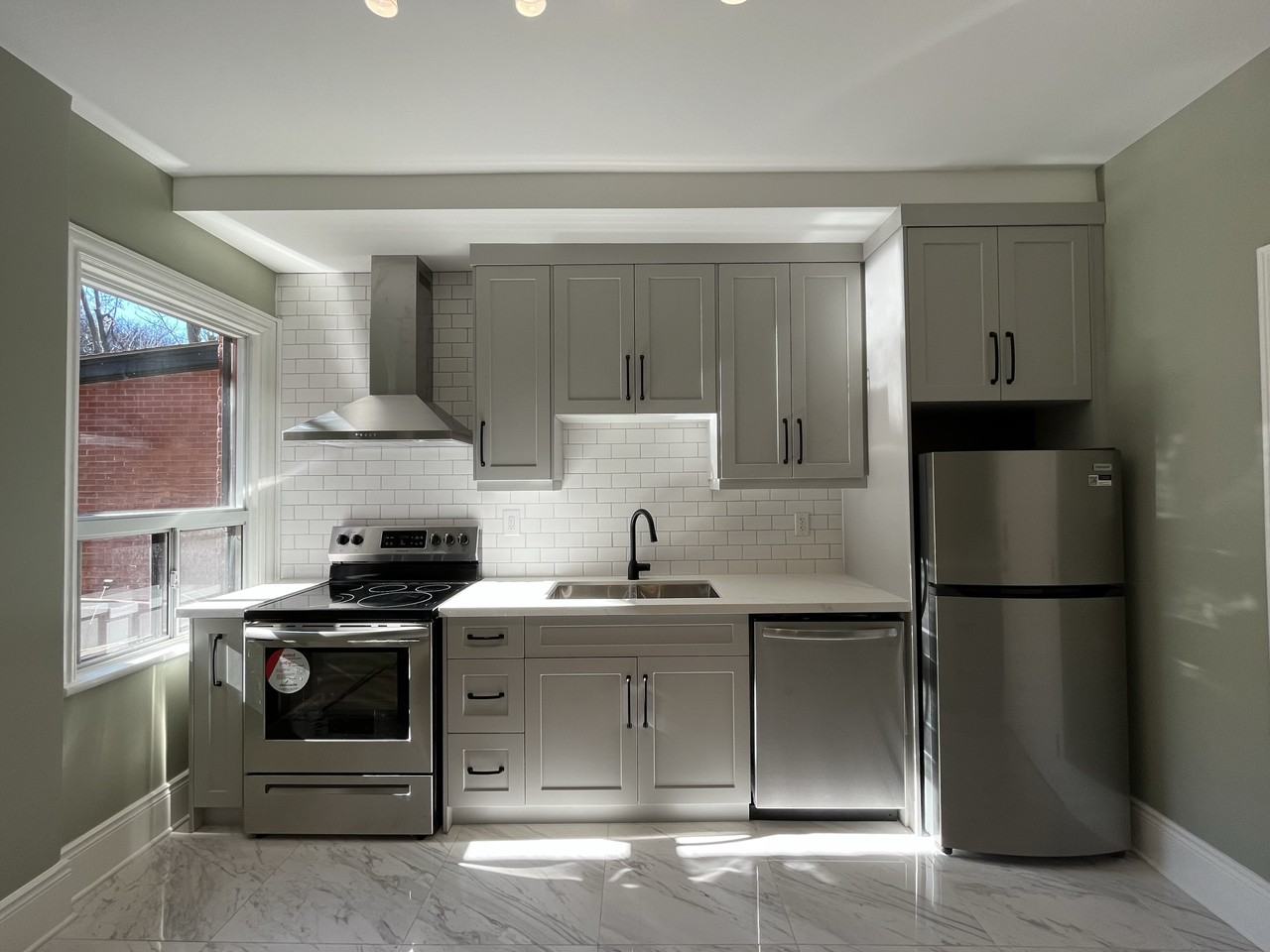 72 Alanson St - Photo 6 of 20