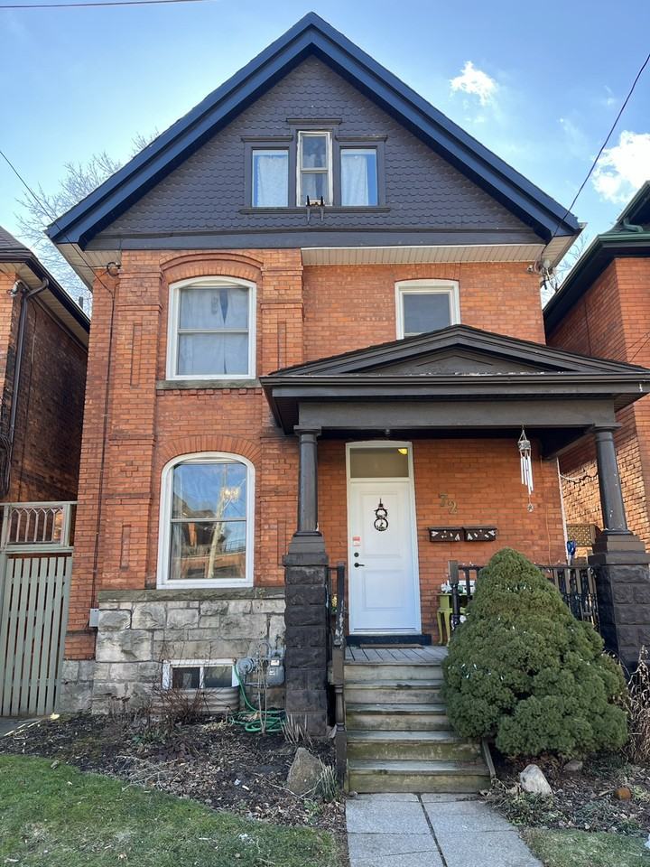 72 Alanson St - Photo 2 of 20