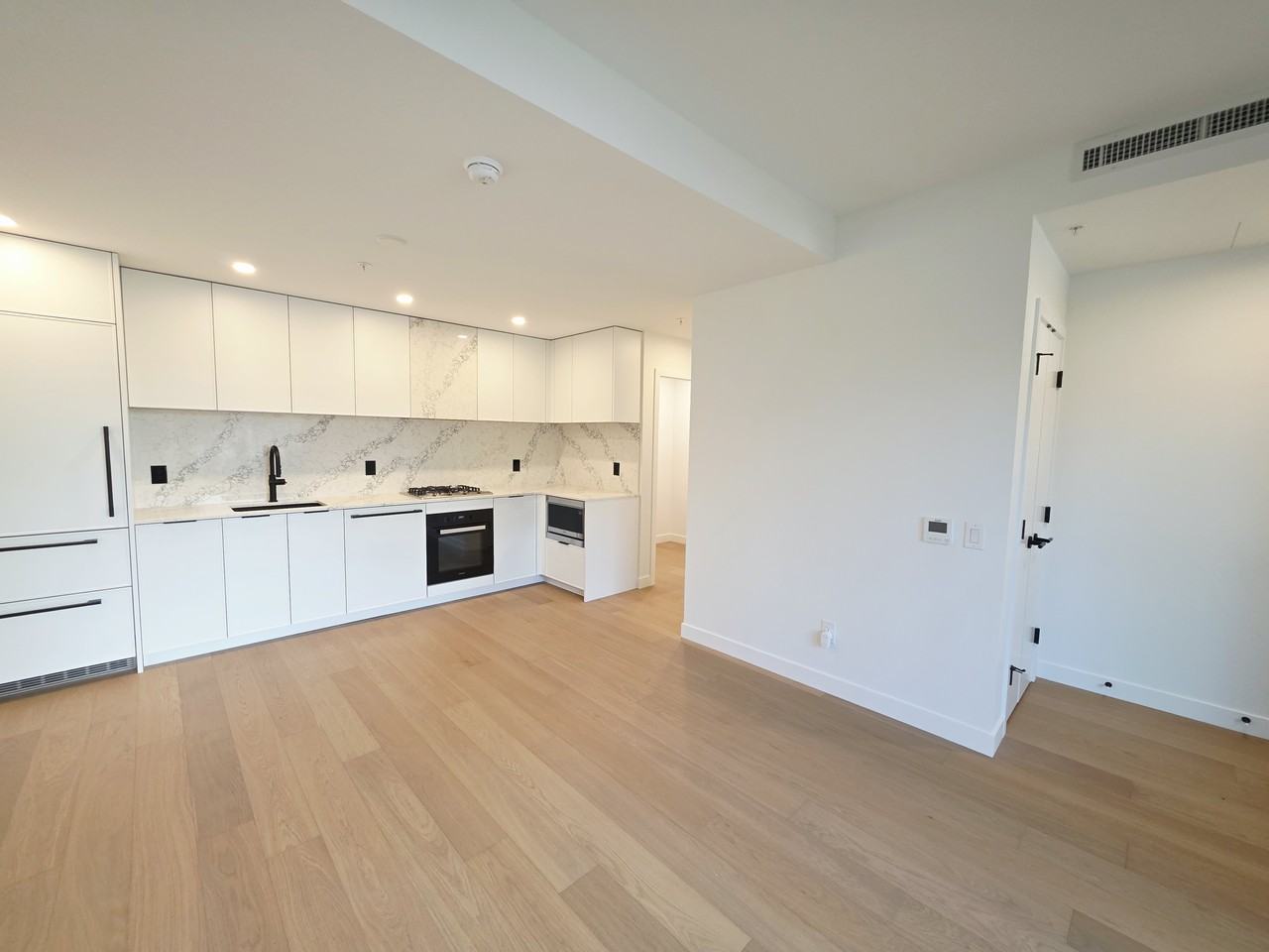 5433 Oak Street #189 - Photo 2 of 20