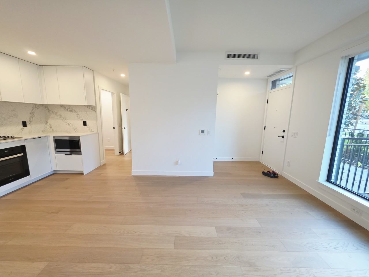 5433 Oak Street #189 - Photo 5 of 20