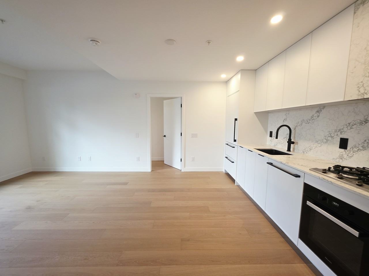 5433 Oak Street #189 - Photo 4 of 20