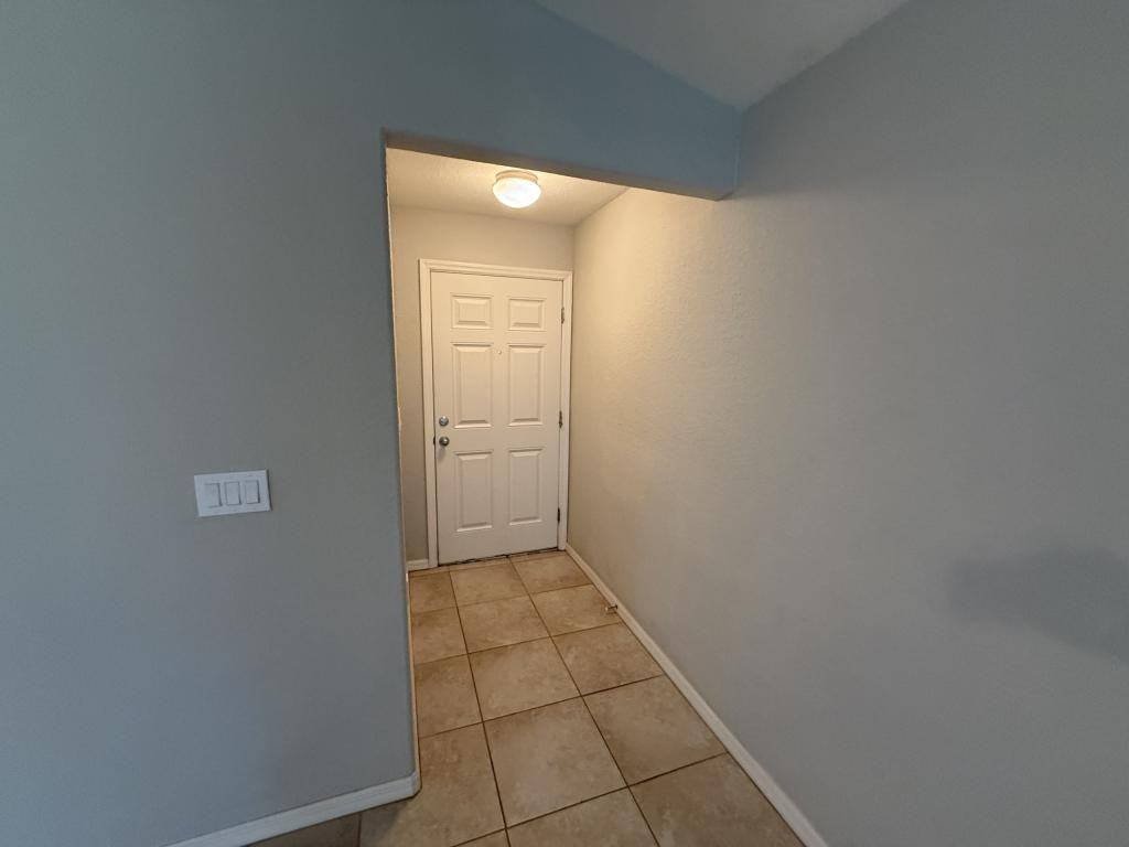1935 Bretton Ridge Dr - Photo 2 of 21