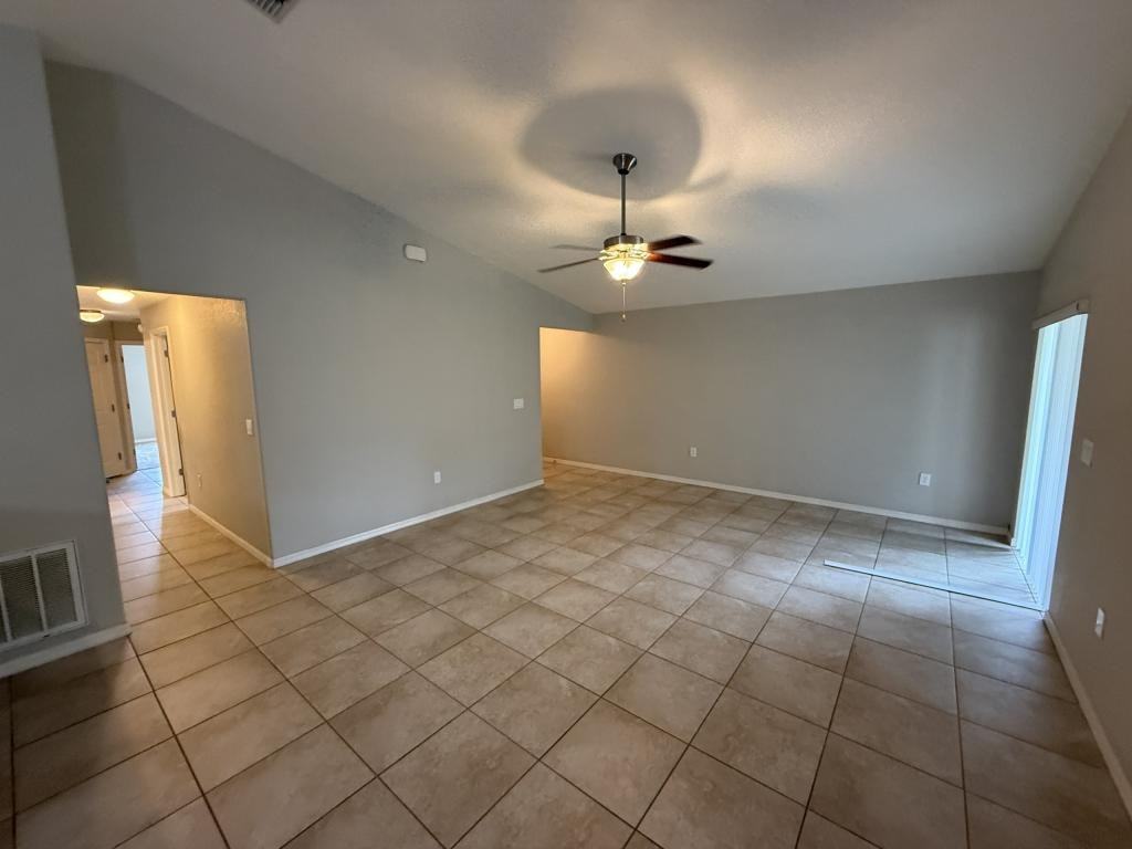 1935 Bretton Ridge Dr - Photo 3 of 21
