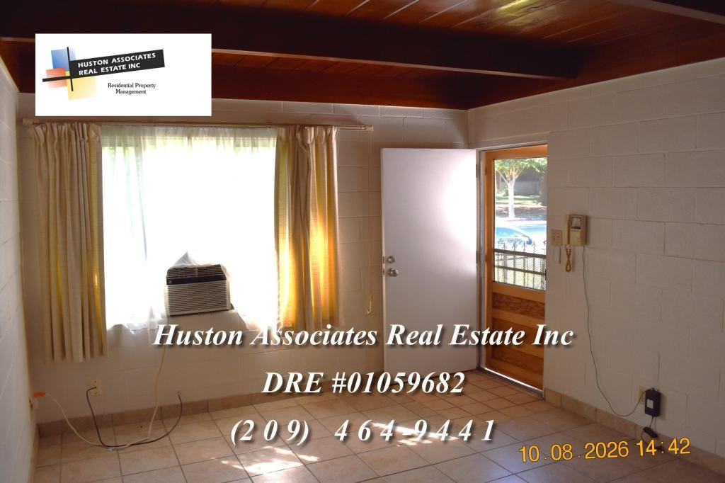3334 Kensington Way - Photo 2 of 9