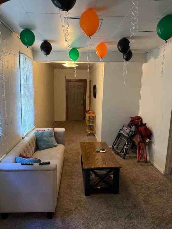 713 9th St N - Photo 3 of 3