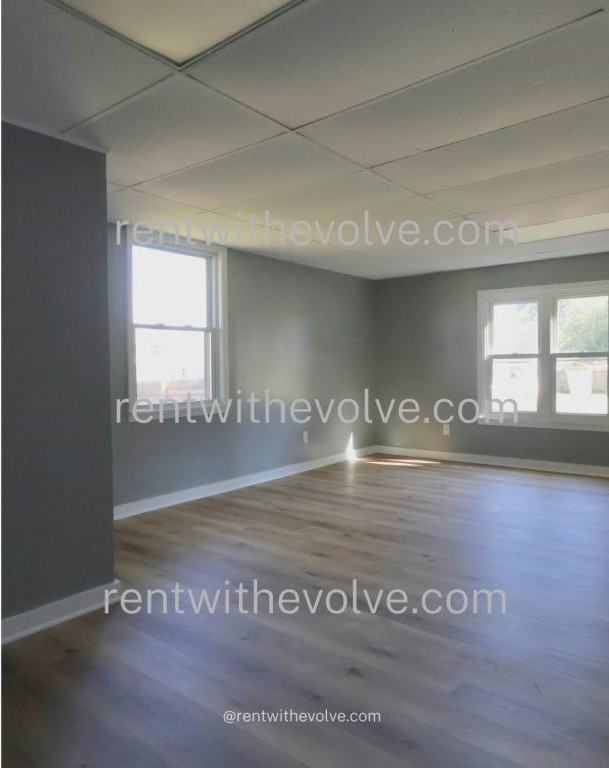 303 N Fulton St - Photo 4 of 7