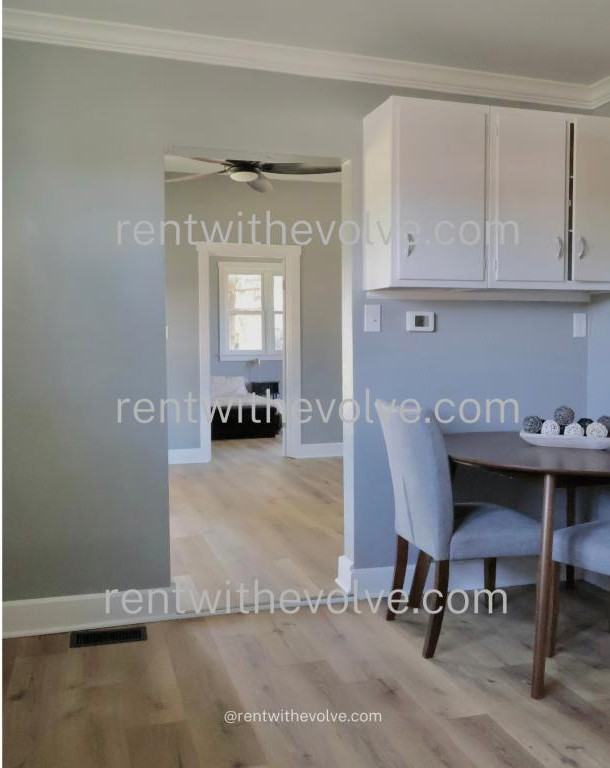 303 N Fulton St - Photo 5 of 7