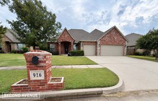 916 Ryan Rd - Photo 1 of 1