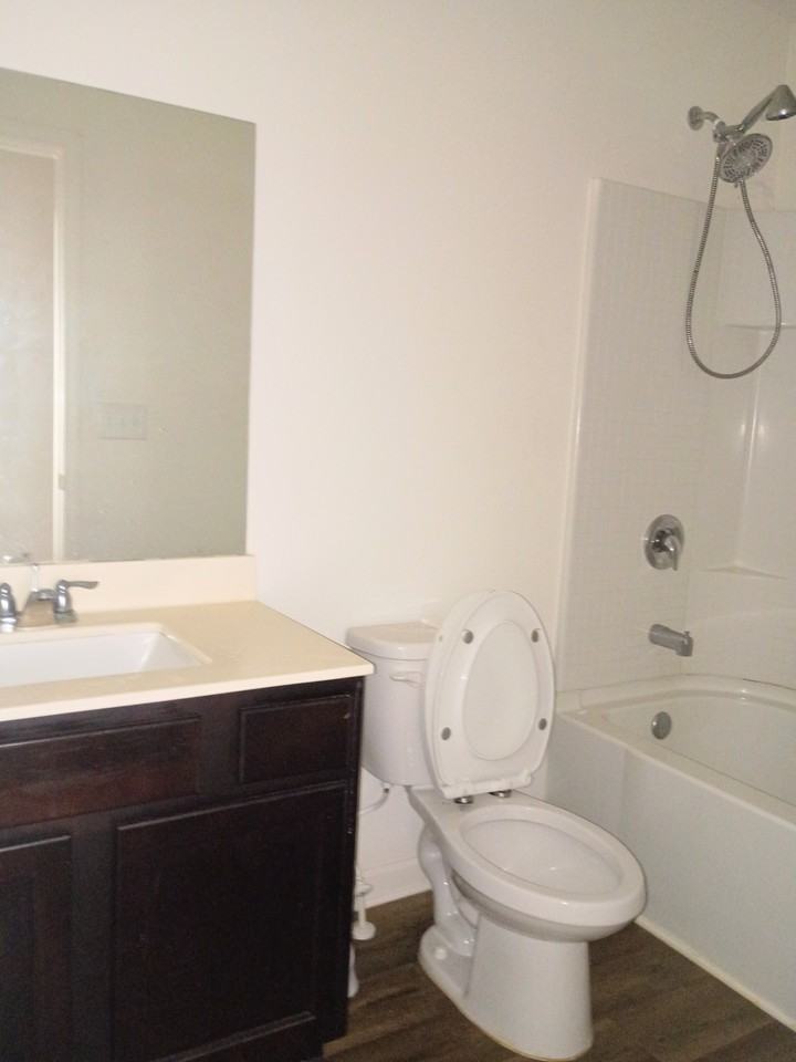 11912 Fuller St - Photo 4 of 12