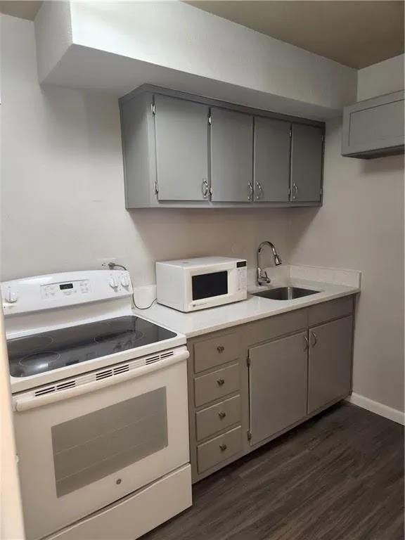 300 Peachtree St ##5l - Photo 6 of 14
