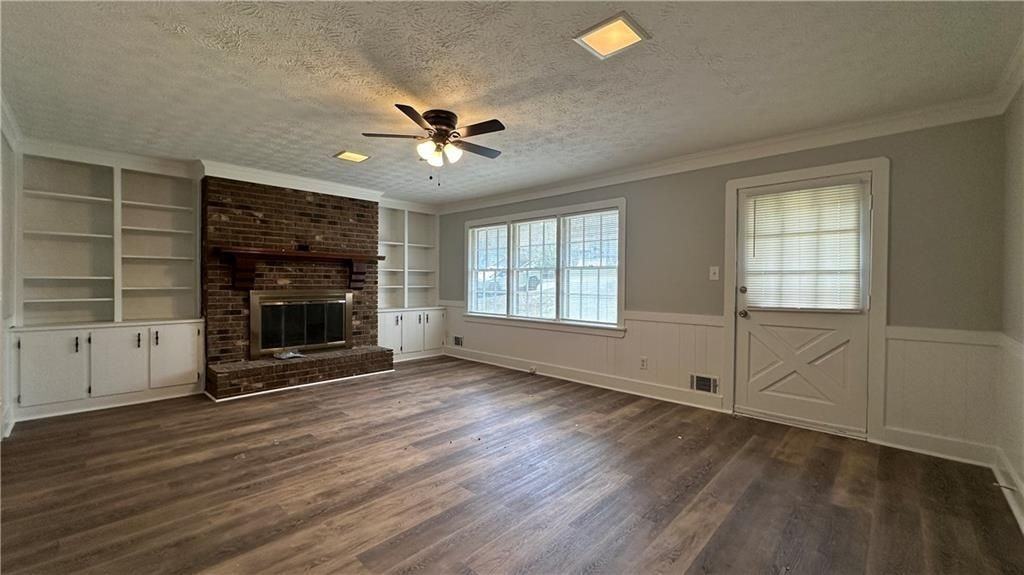 2850 Bruckner Blvd - Photo 2 of 17