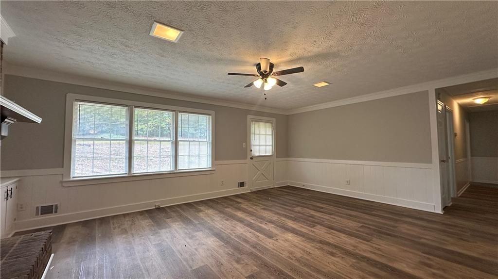 2850 Bruckner Blvd - Photo 3 of 17