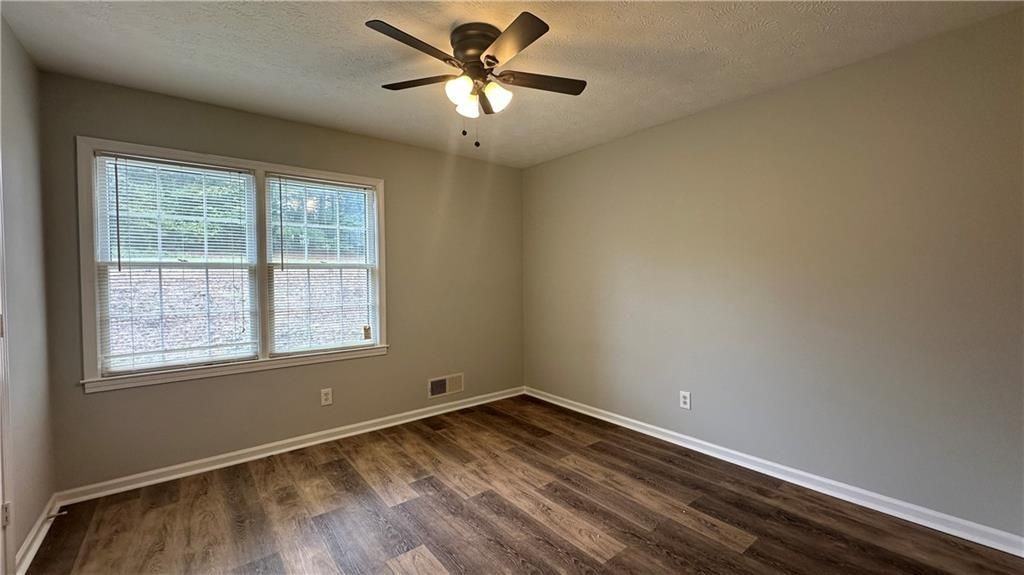 2850 Bruckner Blvd - Photo 7 of 17