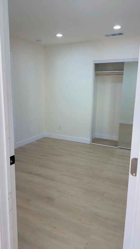 2519 Hope St - Photo 3 of 7